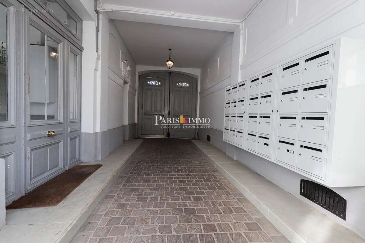 Appartement à LEVALLOIS-PERRET