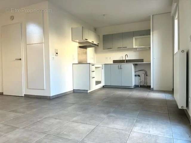 Maison à LA SALVETAT-SAINT-GILLES