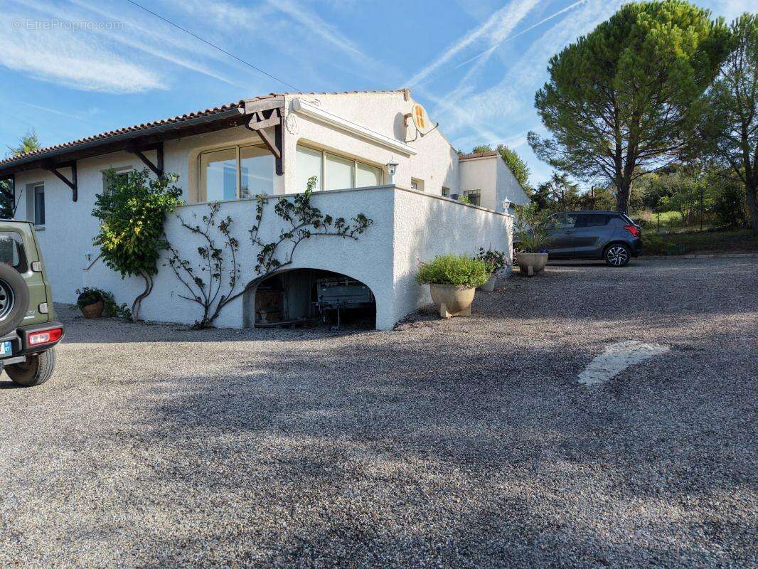 Maison à VILLENEUVE-DE-BERG