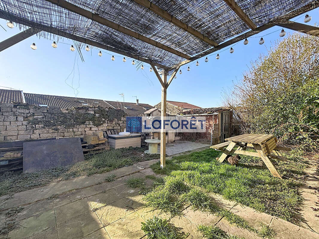 Maison à COUSANCES-LES-FORGES