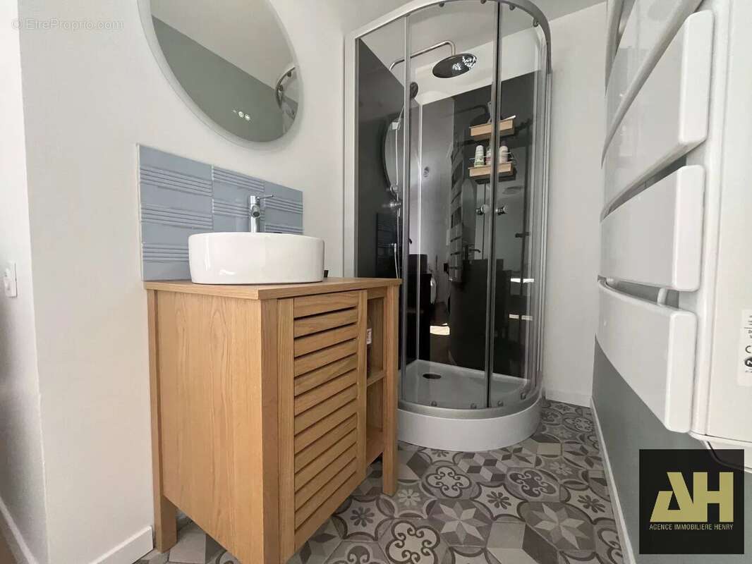 Maison à LE RELECQ-KERHUON