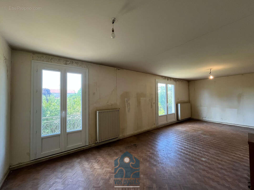 Maison à MANZAT