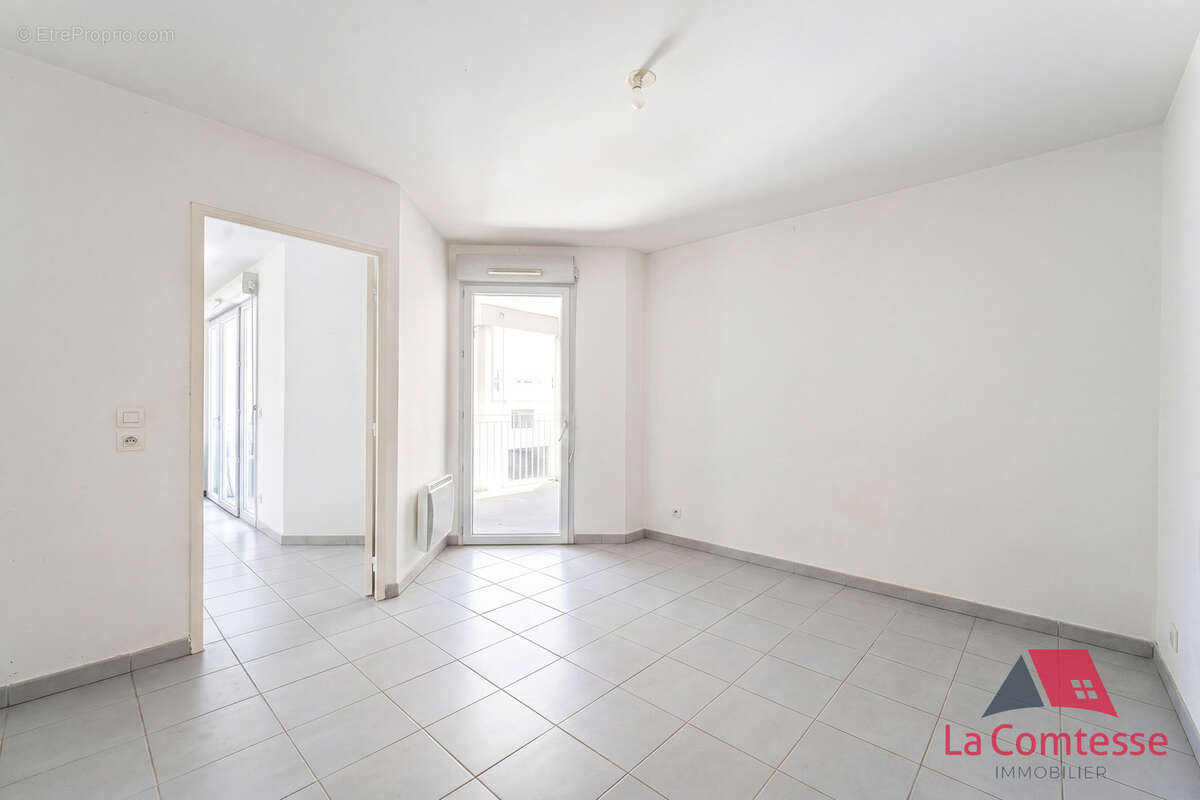 Appartement à MARSEILLE-2E