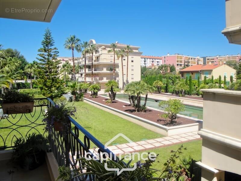 Appartement à HYERES