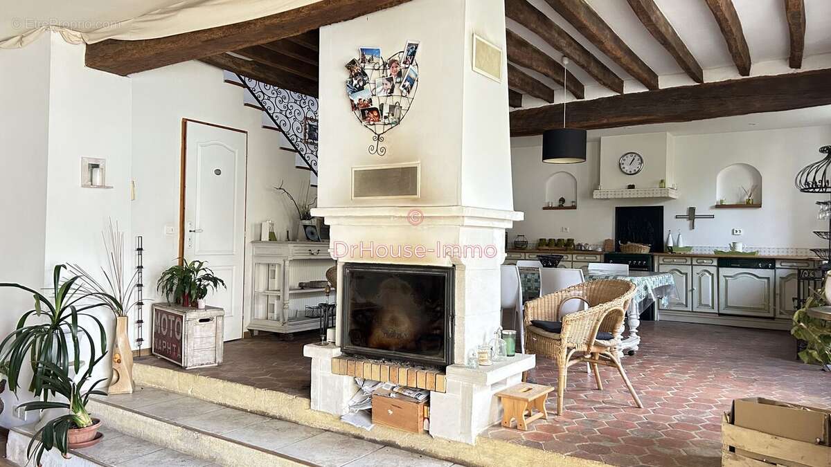 Maison à LA CHAPELLE-GAUTHIER