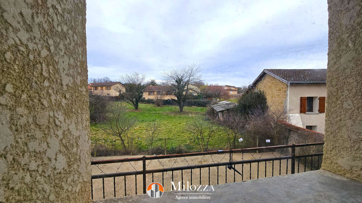 Appartement à L'ISLE-D'ABEAU