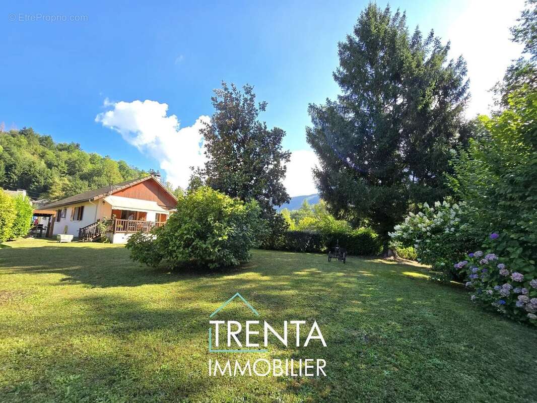 Maison à AIGUEBELETTE-LE-LAC