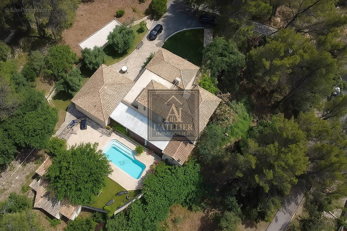 Maison à SOLLIES-TOUCAS