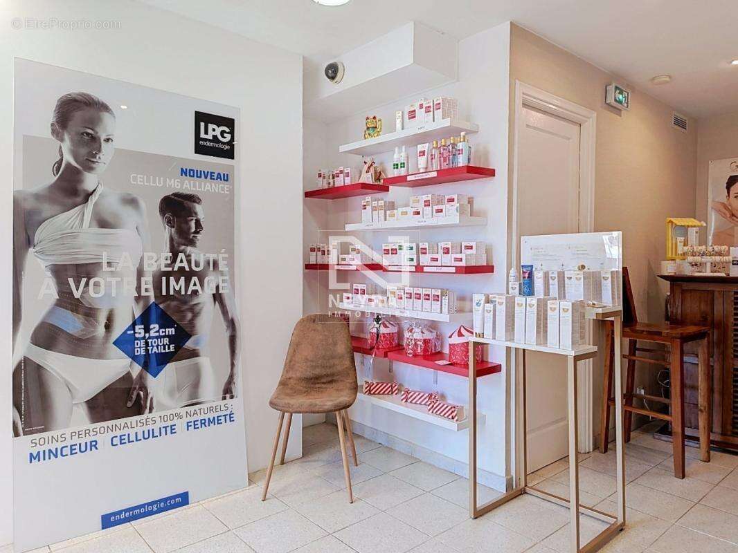Rare ! droit au bail dans local commercial de  la résidence  le continental - photo 2