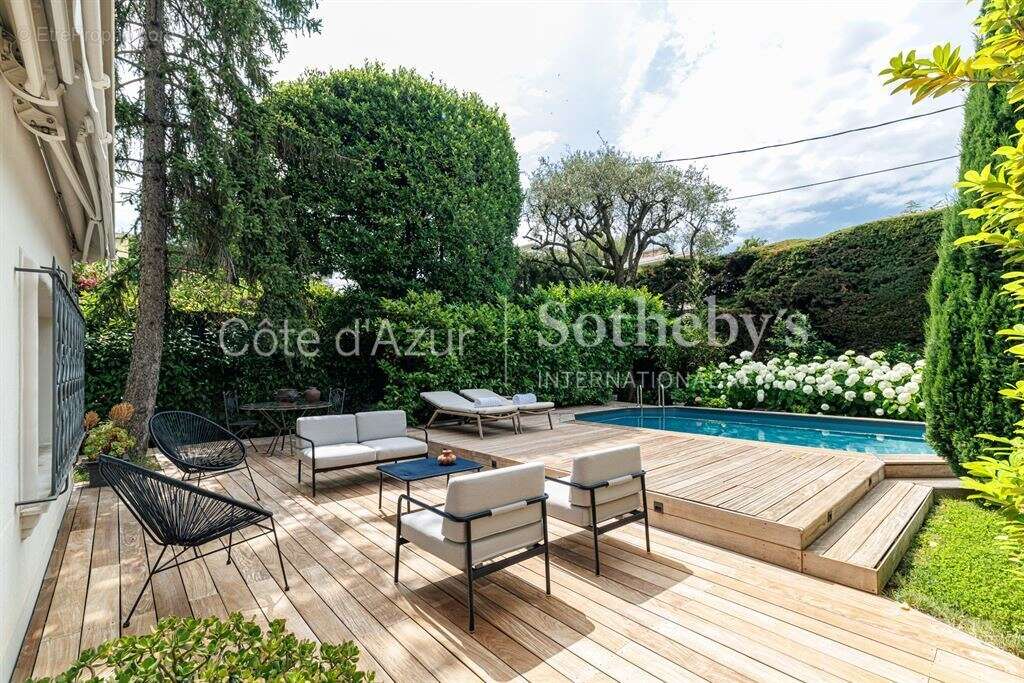Maison Belle-Époque rénovée à Nice Cimiez, proche du Regina - photo 4