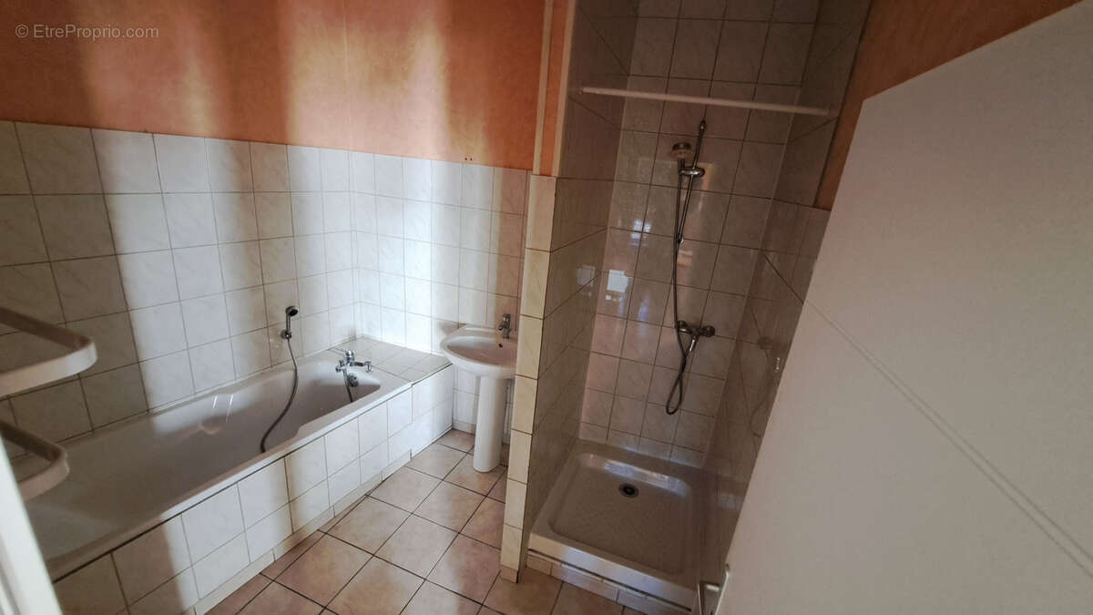 Appartement à GANGES