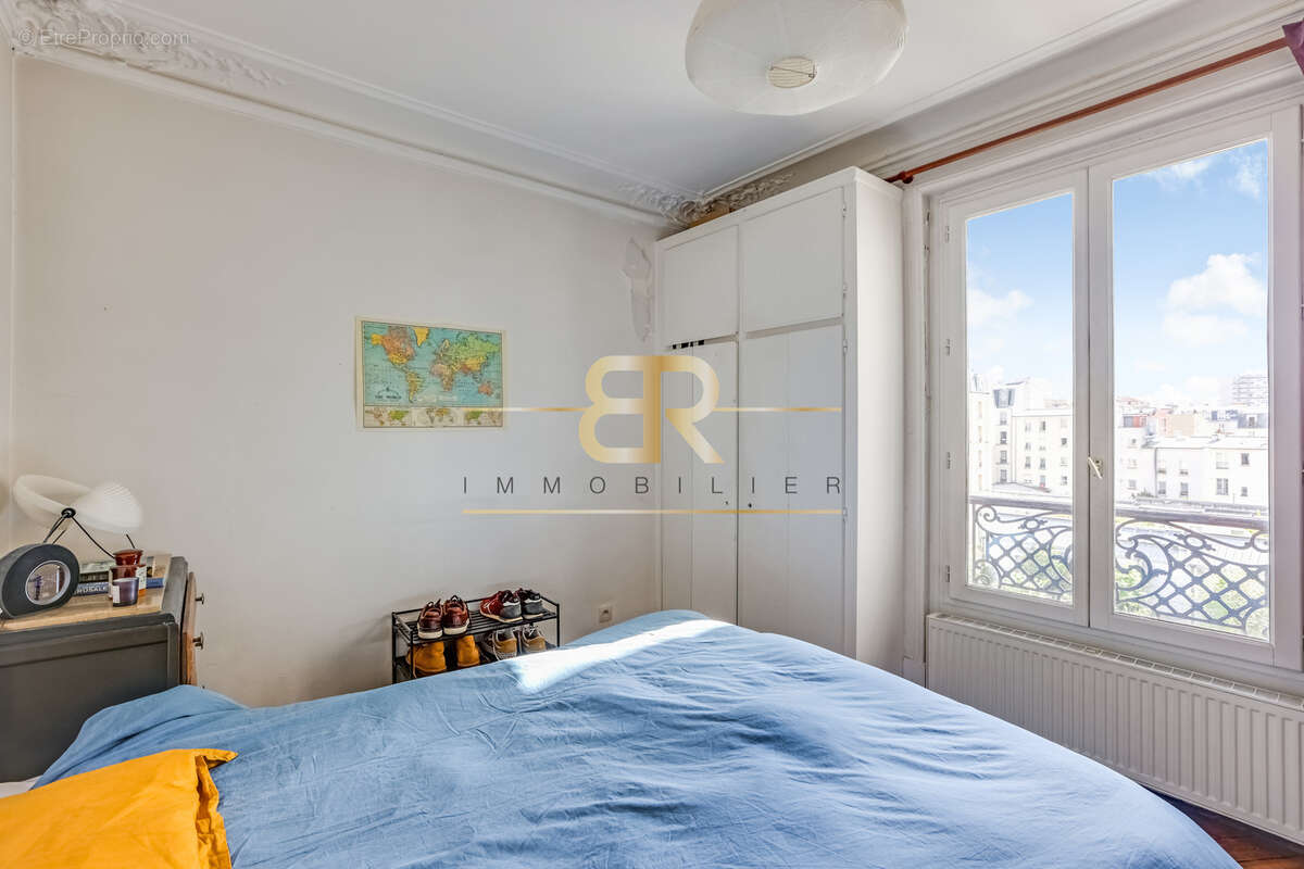 Appartement à PARIS-14E