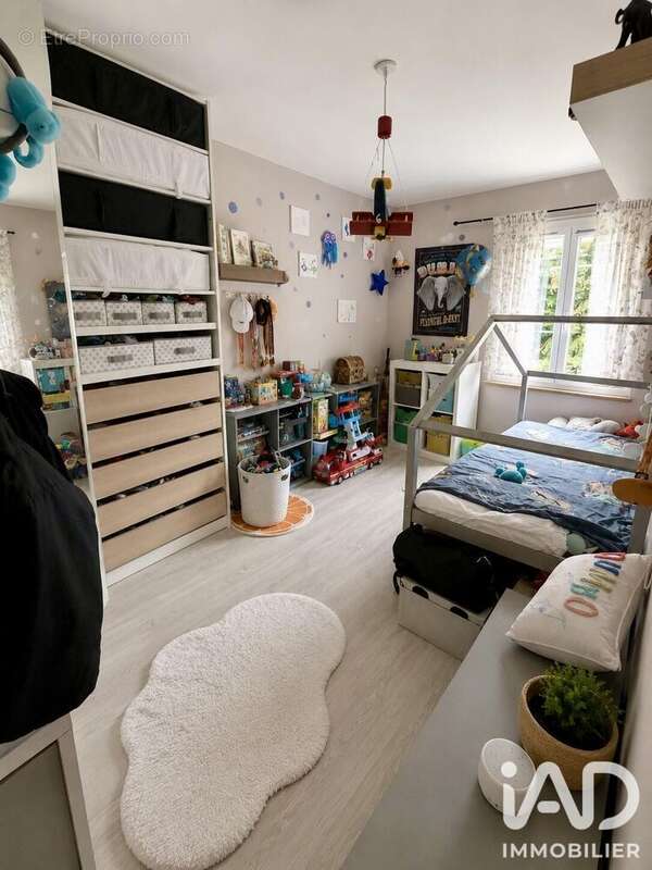 Maison 91 m² à Crezancy  - photo 7