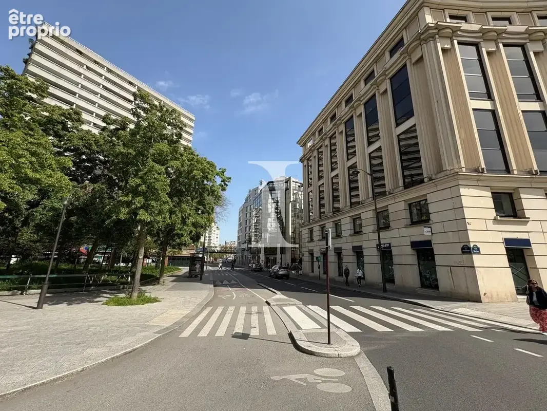 Appartement à PARIS-14E