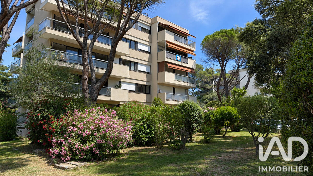 Photo 1 - Appartement à SAINT-RAPHAEL