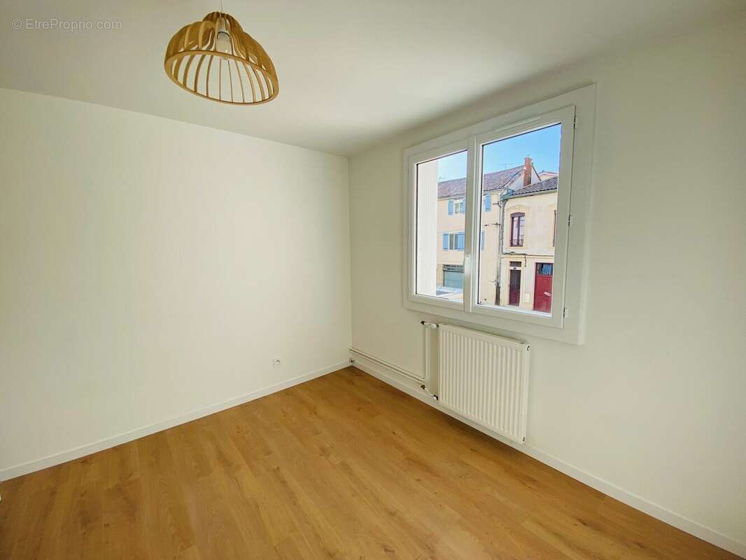 Appartement à ROMANS-SUR-ISERE