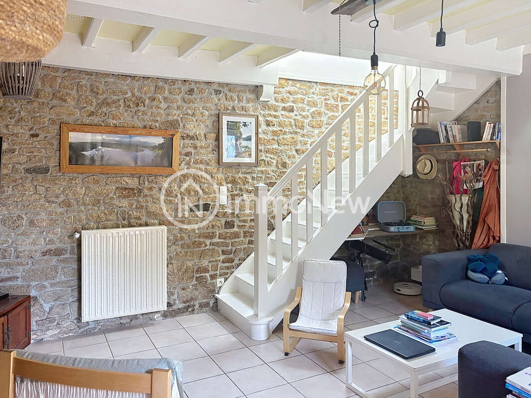 Belle maison 122 m2 au calme sans vis a vis avec piscine sur terrain 1880 m2 - photo 7
