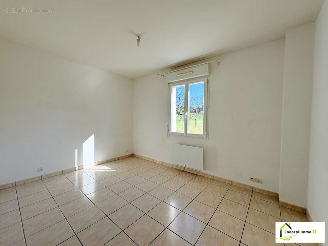 Maison à MONTLOUIS-SUR-LOIRE