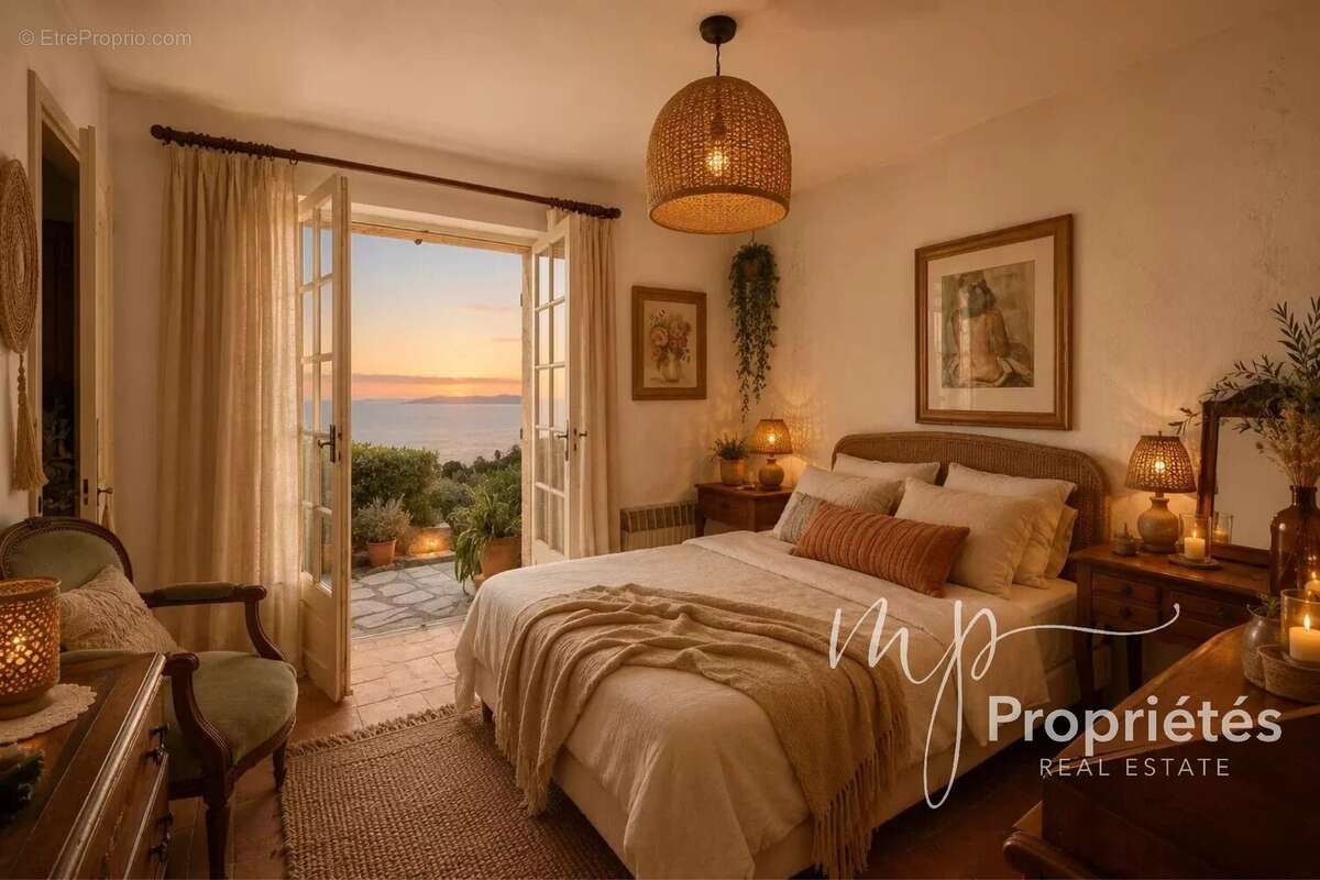 Maison à vendre Rayol Canadel sur Mer Fort potentiel Vue mer - photo 12