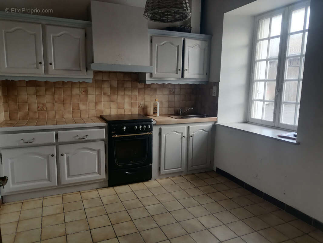 Maison à PLOUGUIEL