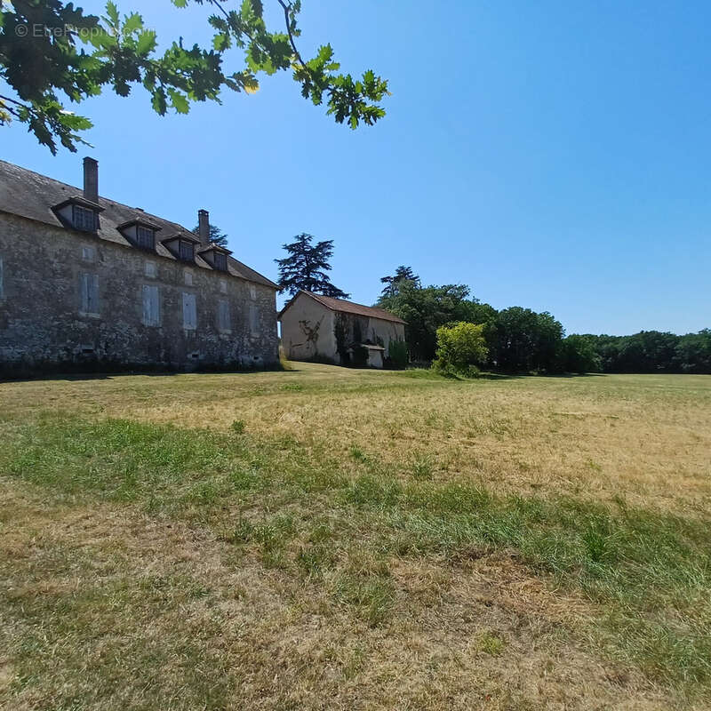 Belle maison de maître sur 10 Ha de prairies et de bois - photo 18
