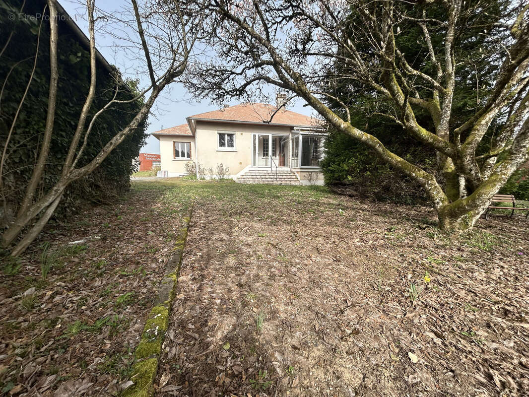 Maison à SEILHAC