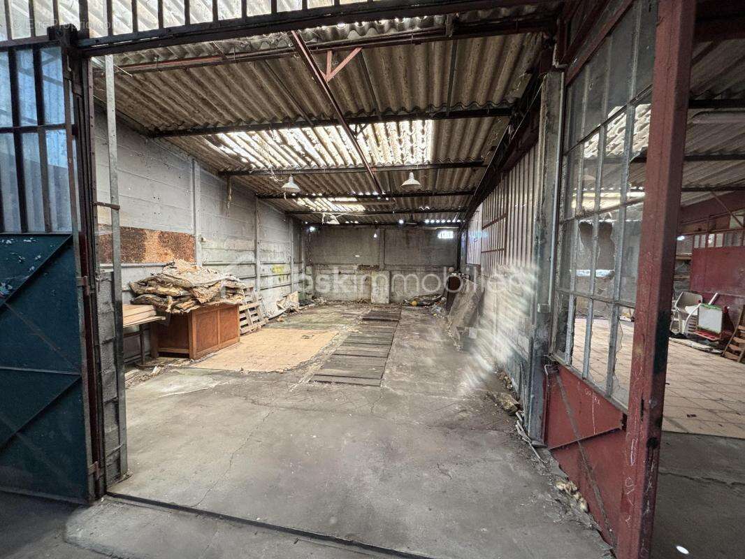 Terrain à SAVIGNY-SUR-ORGE