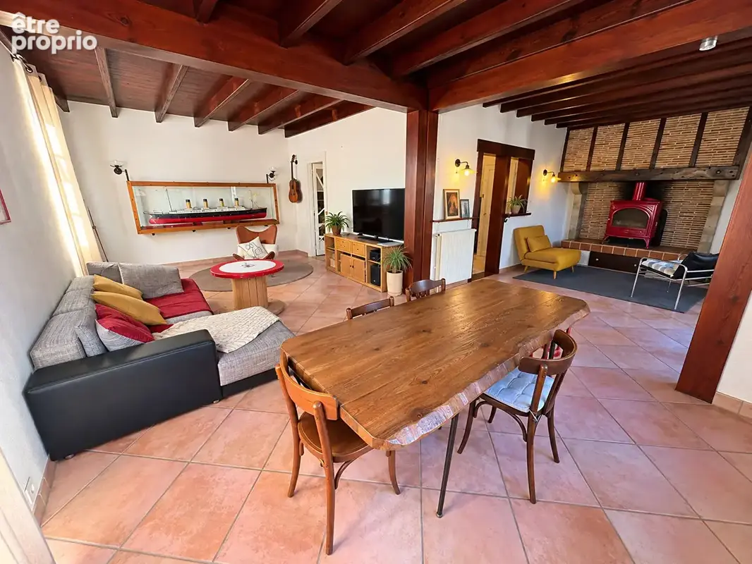 Maison 6 pièce(s) 204 m2 - photo 3