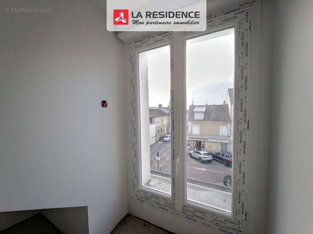 Appartement à LES MUREAUX