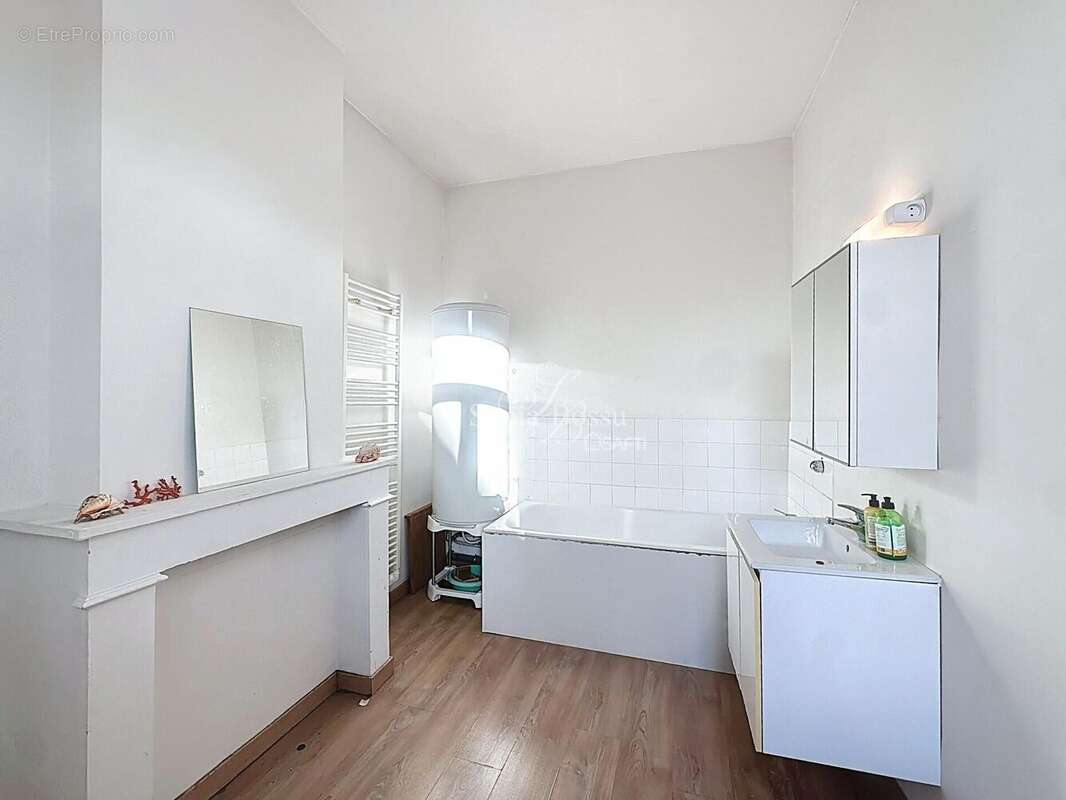 Photo 6 - Appartement à HENIN-BEAUMONT