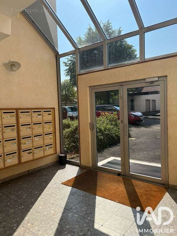Appartement 83 m² à Saint-Sebastien-Sur-Loire  - photo 9
