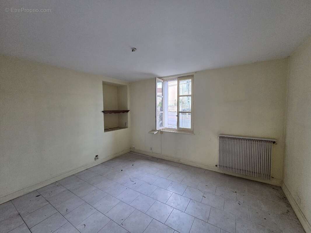 Maison à GOND-PONTOUVRE