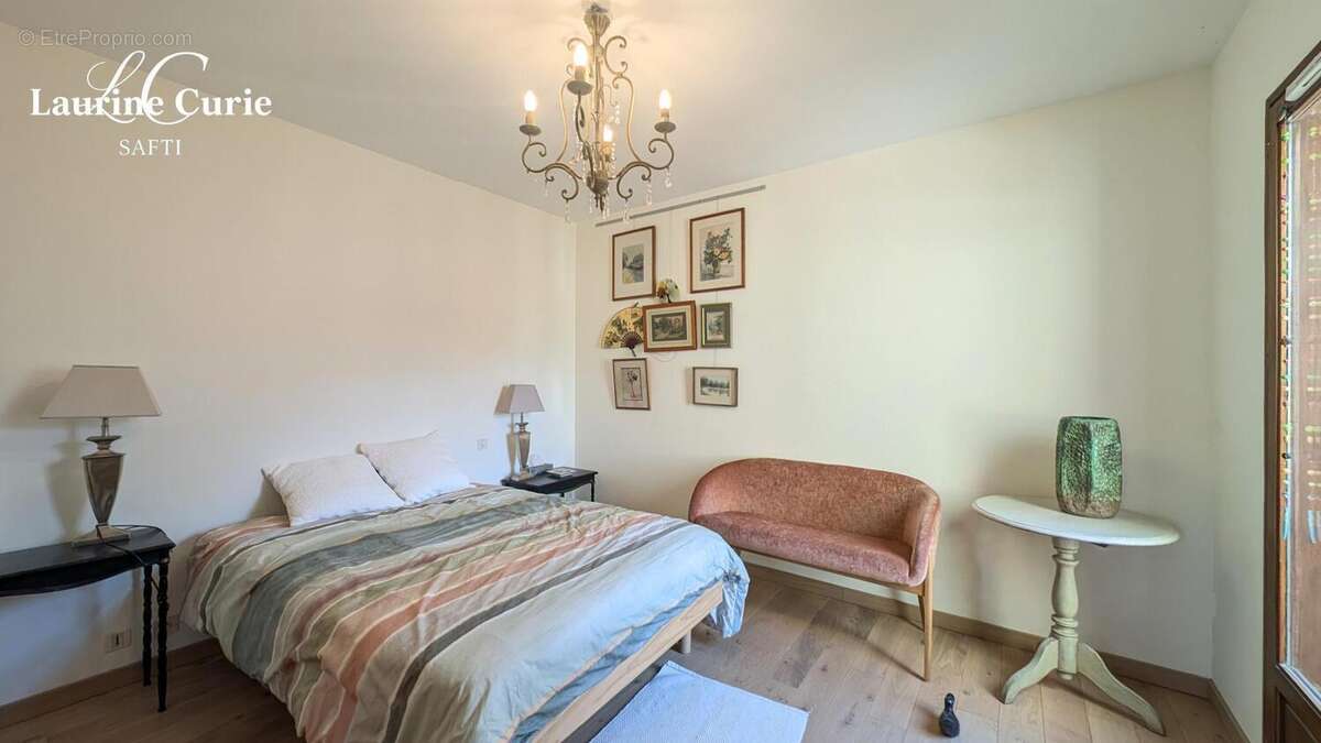 Maison 155 m² à Millau  - photo 7