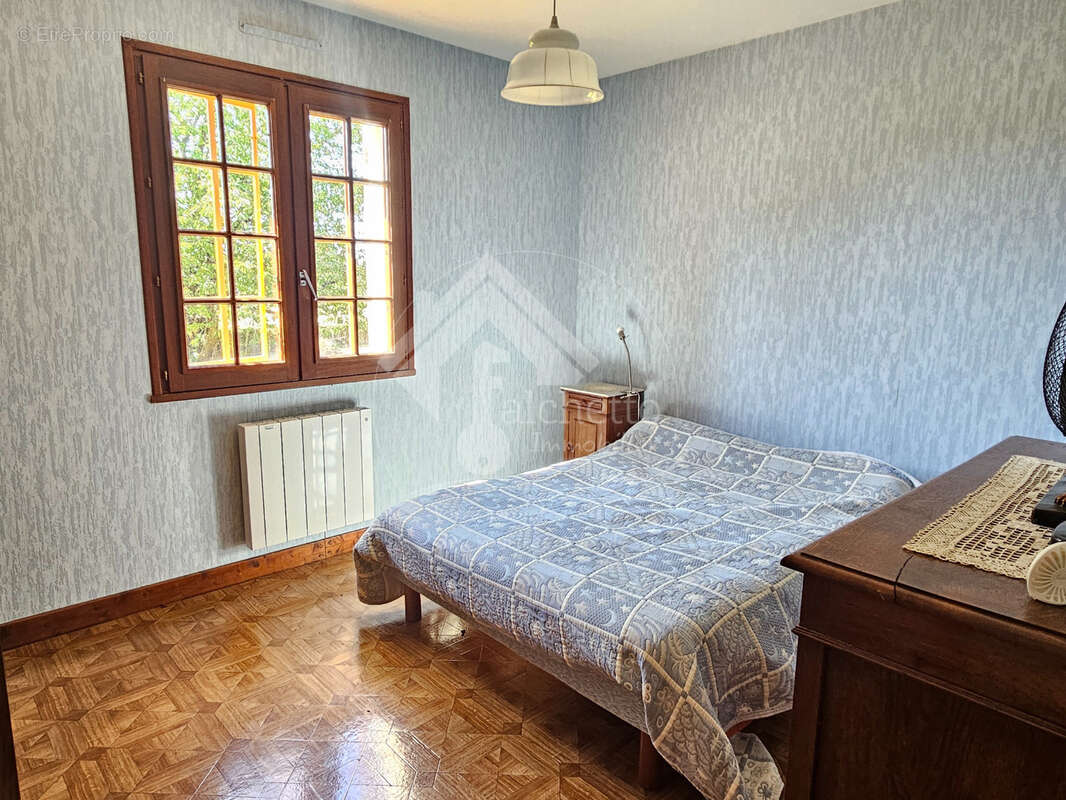 Maison élevée sur sous-sol - Saint Léon - photo 13