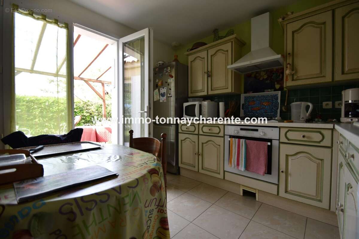 Maison à TONNAY-CHARENTE