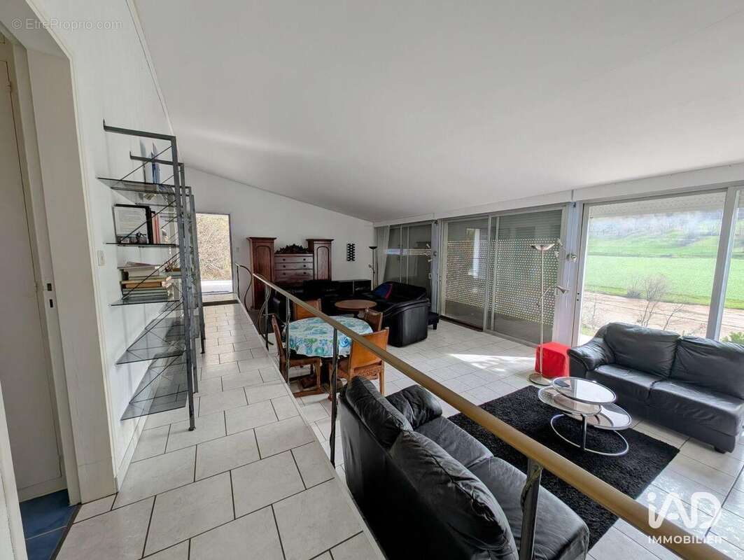 Maison 120 m² à Trebas  - photo 4