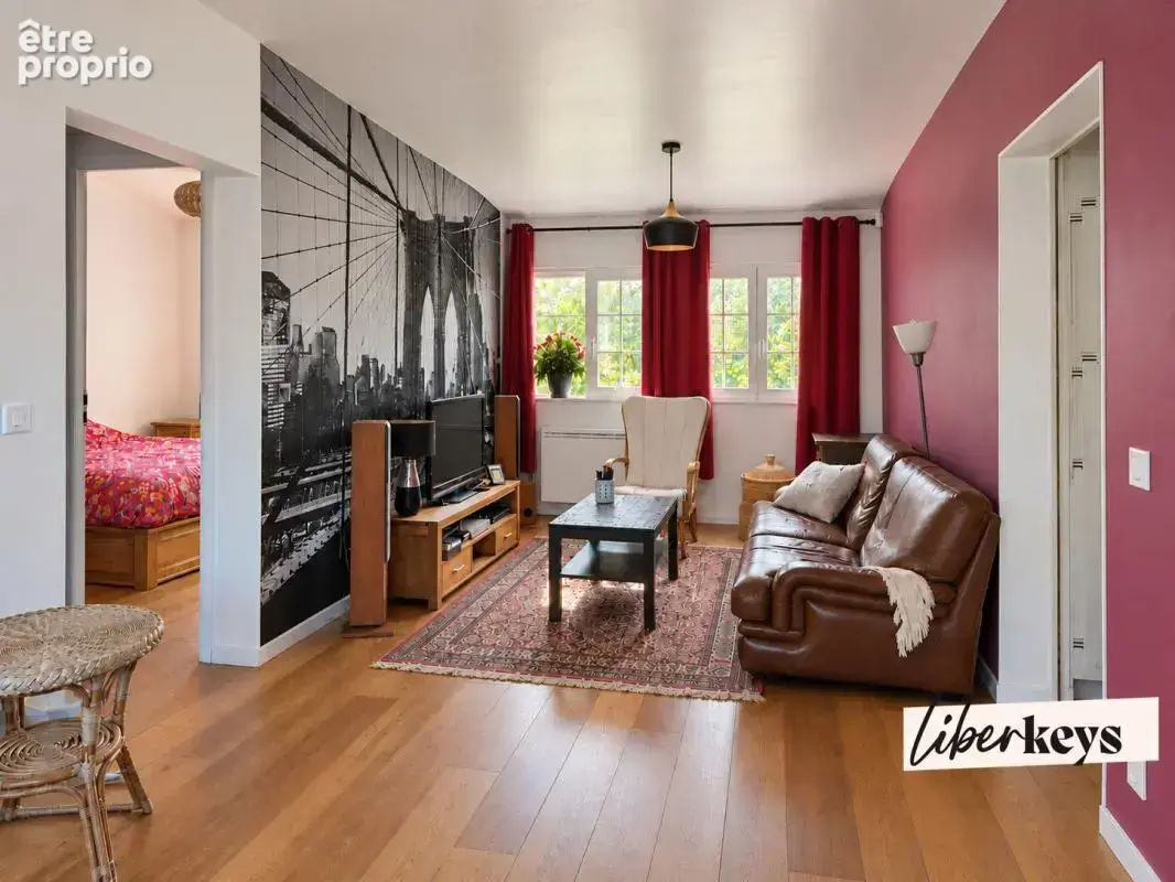 Volumes généreux et jardin paysagé de 1 000 m² – Saint-Germain-lès-Arpajon - photo 5