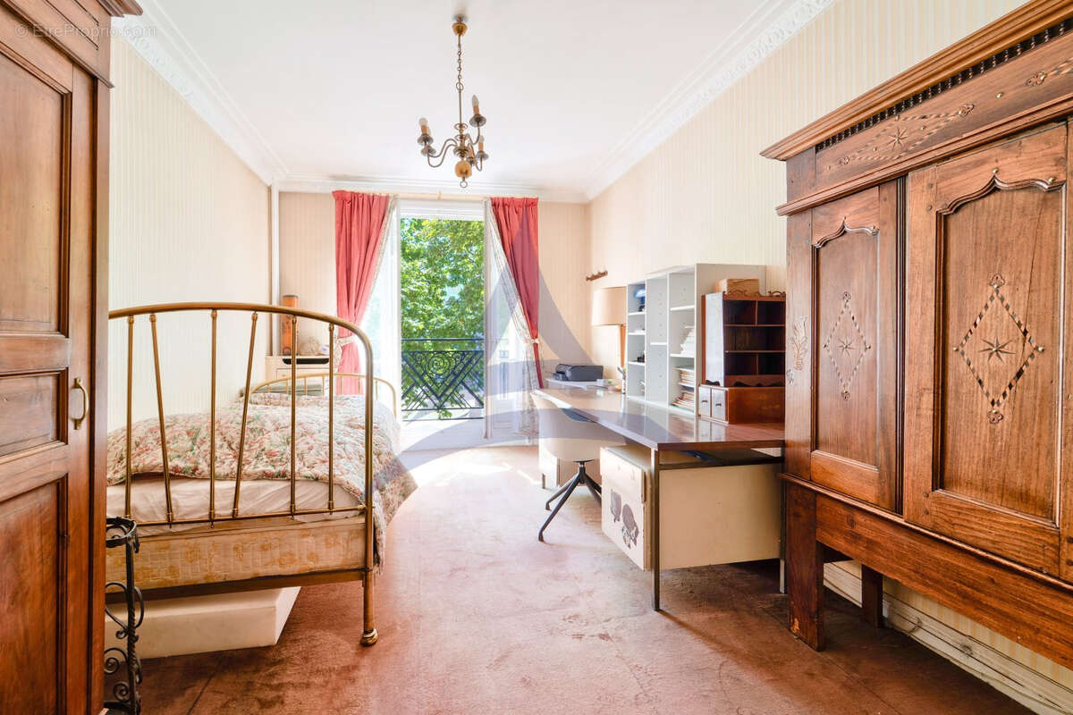 Appartement à PARIS-12E