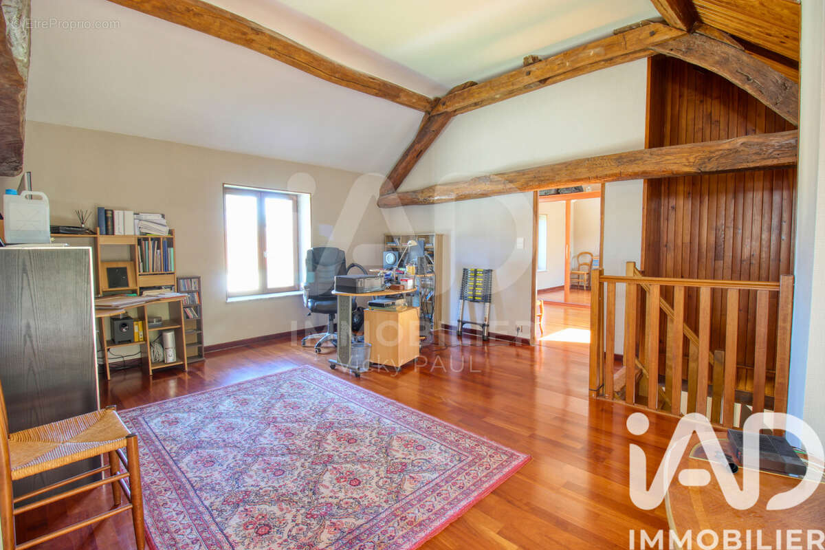 Maison 141 m² à Courcelles  - photo 8