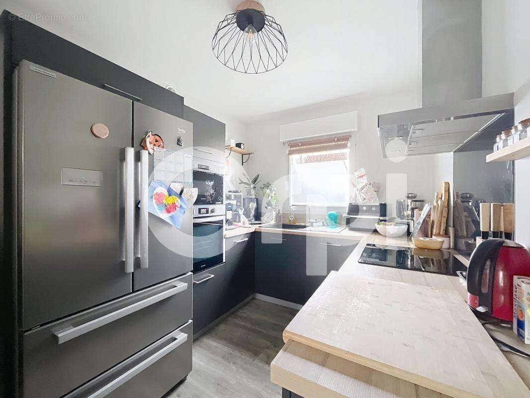 Maison à SAINT-PANTALEON-DE-LARCHE