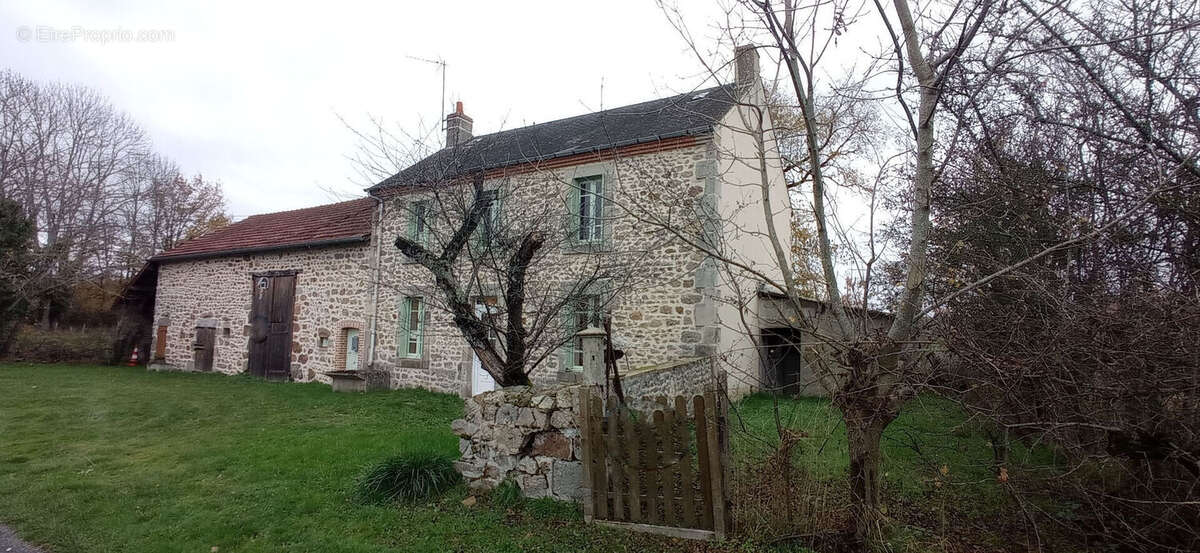 Maison à MARCILLAT-EN-COMBRAILLE