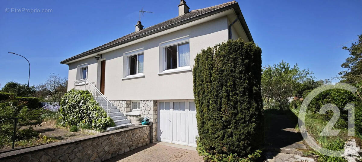Maison à LA CHAPELLE-DU-NOYER