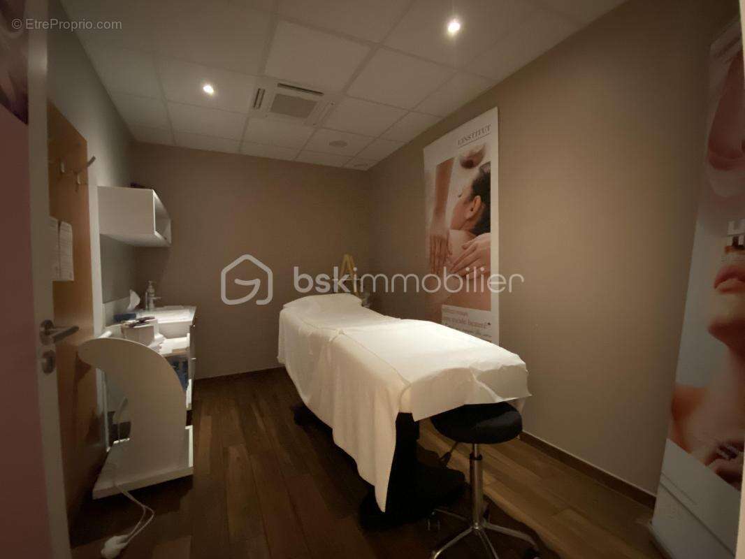 Commerce à SAINT-JORIOZ