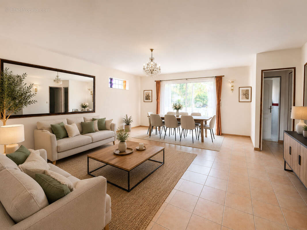 Maison familiale avec jardin - 106 m2 - Terrain 400 m2 - Garage 3 voitures - Livry-Gargan - photo 2