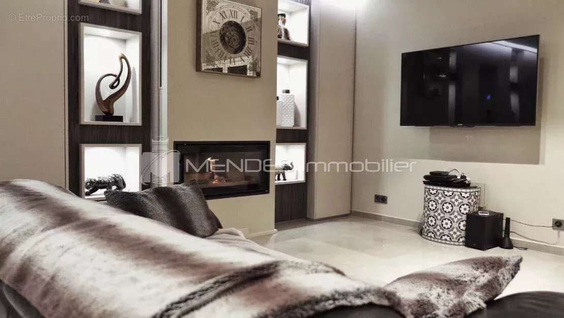 Appartement à ROQUEBRUNE-CAP-MARTIN