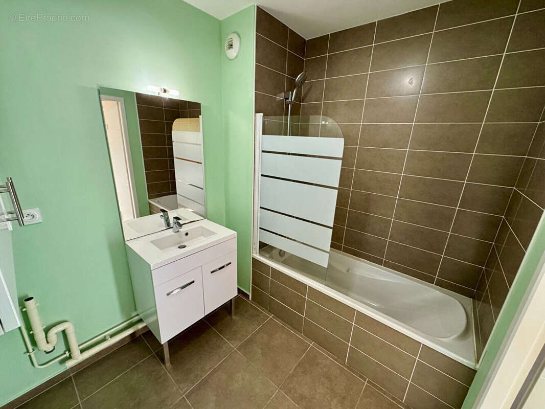 Appartement à SAINT-MARTIN-BOULOGNE