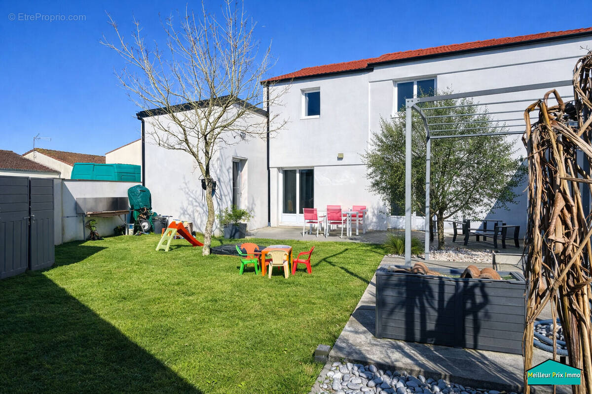 Maison à SAINT-PHILBERT-DE-GRAND-LIEU