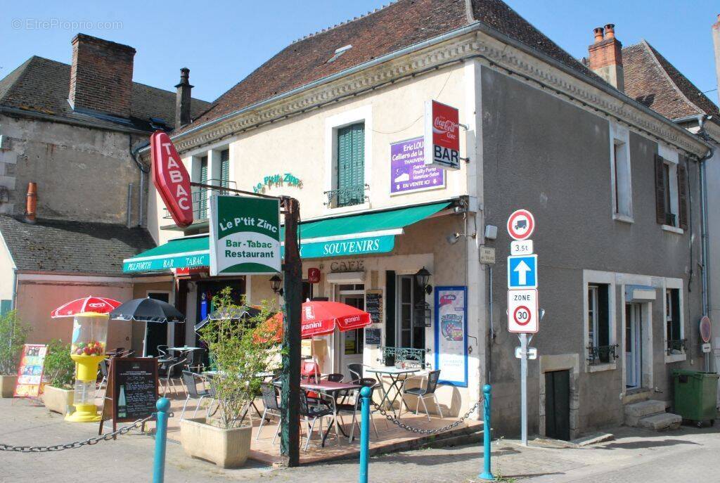 Commerce à MENETREOL-SOUS-SANCERRE