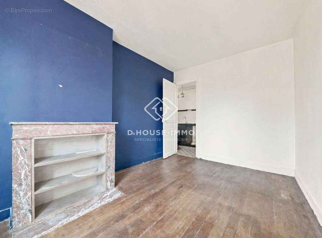 Appartement à PARIS-18E