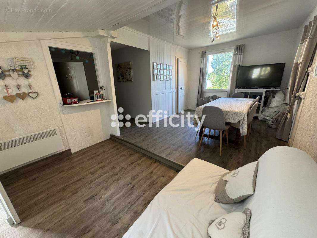 Maison à ARROMANCHES-LES-BAINS